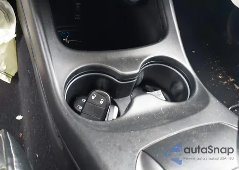 2019 Dodge Journey Crossroad z USA, uszkodzony, nr VIN 3C4PDCGG0KT717656